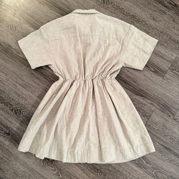 Elegant Beige Button-Down Dress - Picture 11 of 11